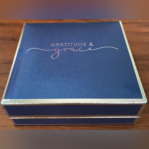 NWT - Gratitude & Grace Jewelry Collection. 14K Gold Flash Plated Bracelet. - Picture 3 of 4